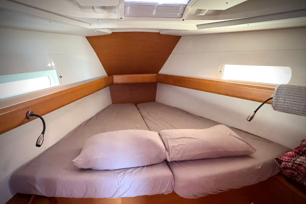 Galley of Foxy, a Jeanneau Sun Odyssey 419 sailboat at Fethiye, Turkey