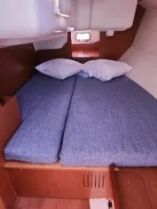 Cabin on Beleza, a Beneteau Oceanis 37 sailboat at Toulon, France