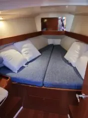 Cabin on Beleza, a Beneteau Oceanis 37 sailboat at Toulon, France