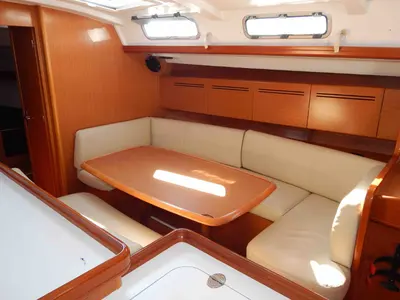 Salon of Comfort, a Beneteau Cyclades 50.5 sailboat at Municipal Unit of Nea Peramos, Greece