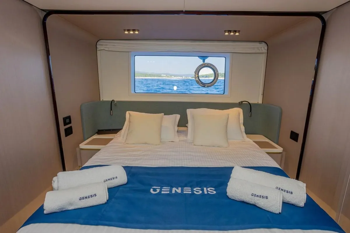 Cabin on Genesis, a Azimut 60 Fly motor yacht at Primošten, Croatia