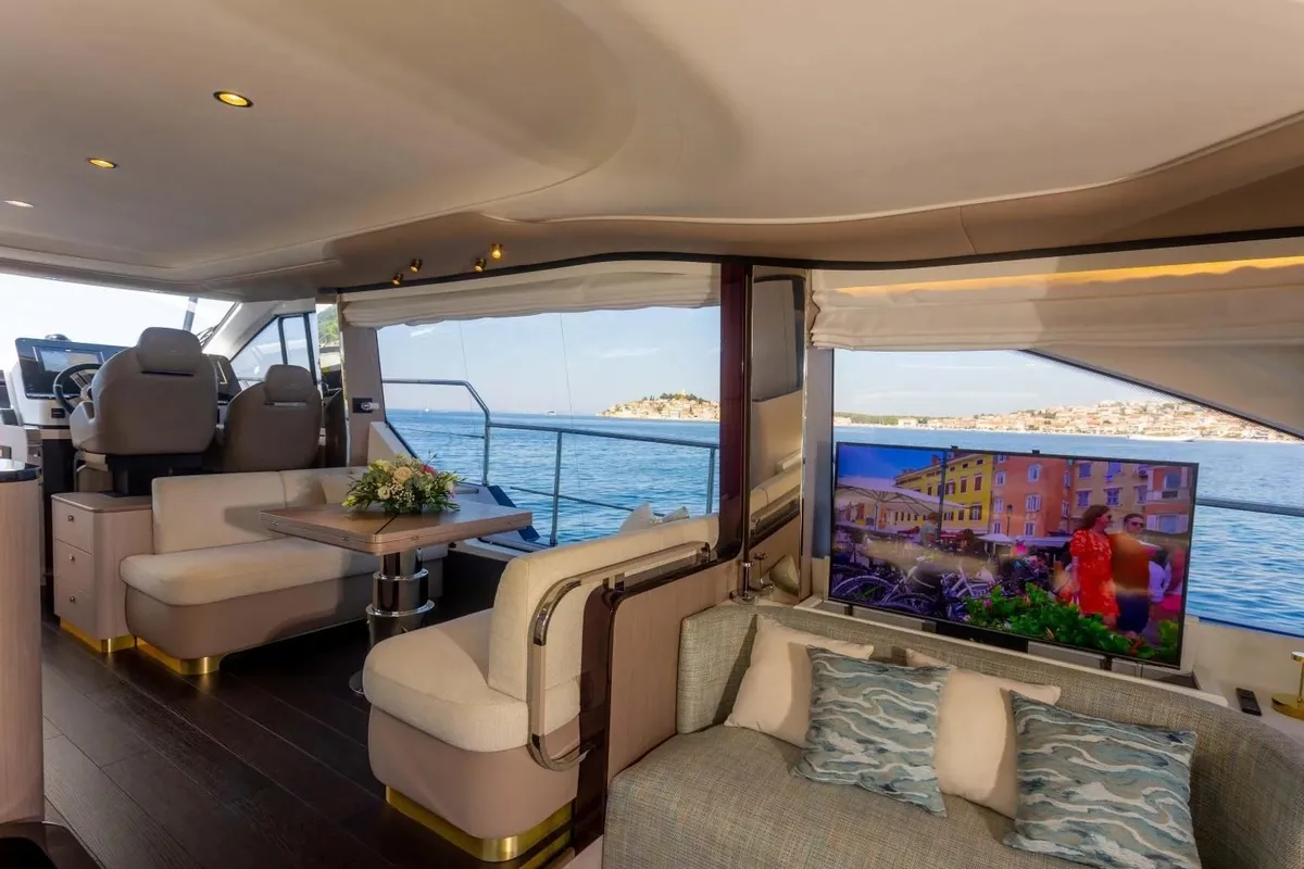 Cabin on Genesis, a Azimut 60 Fly motor yacht at Primošten, Croatia