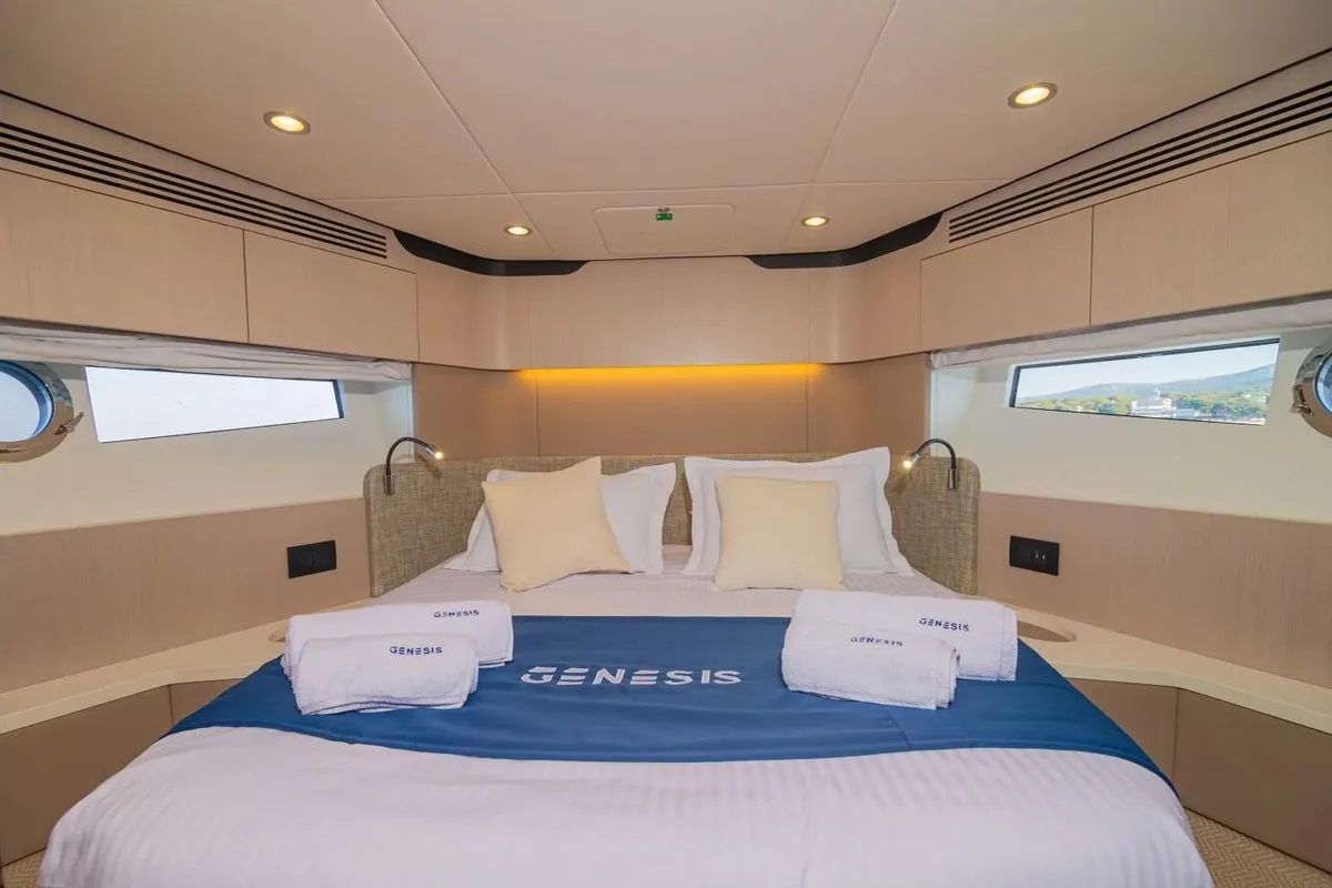 Cabin on Genesis, a Azimut 60 Fly motor yacht at Primošten, Croatia