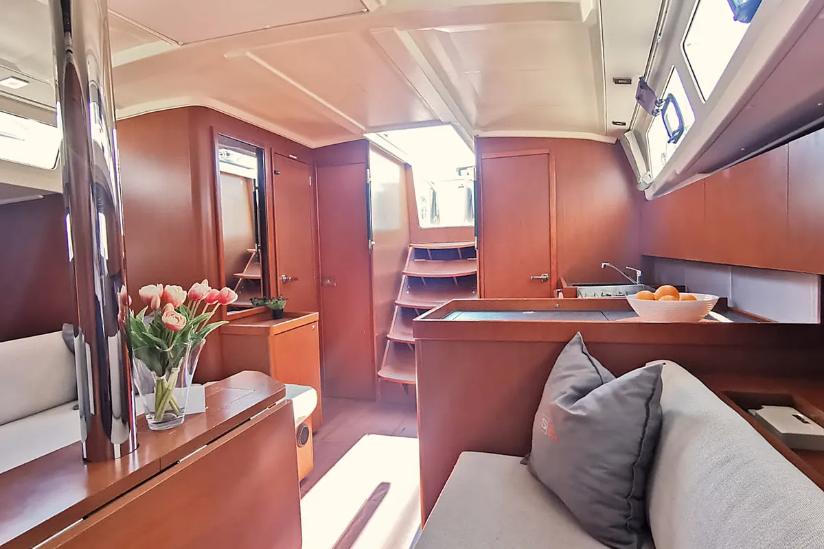 Salon of First, a Beneteau Oceanis 41.1 sailboat at Općina Rogoznica, Croatia