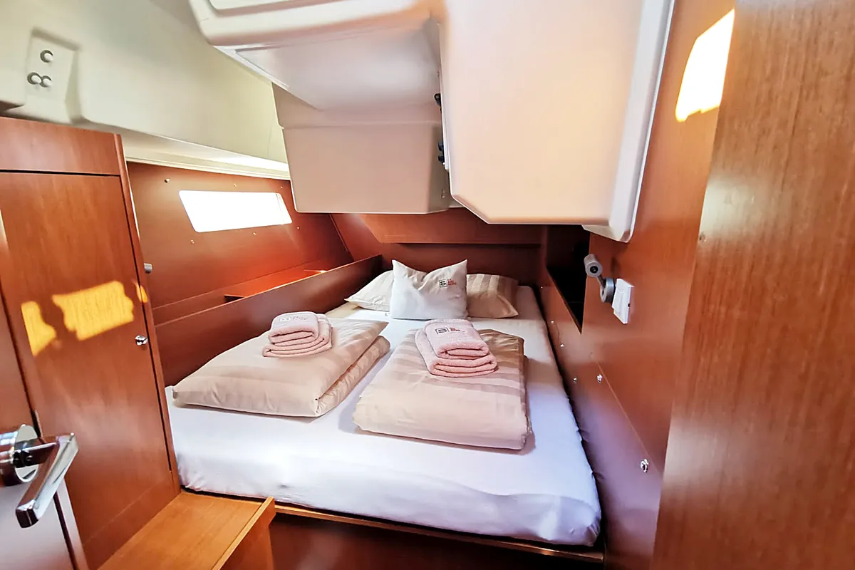 Cabin on First, a Beneteau Oceanis 41.1 sailboat at Općina Rogoznica, Croatia