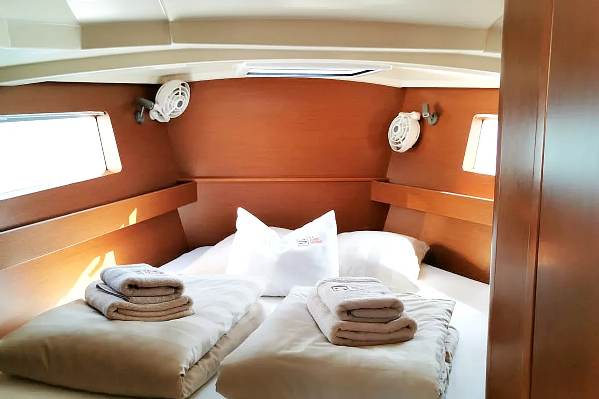 Cabin on First, a Beneteau Oceanis 41.1 sailboat at Općina Rogoznica, Croatia