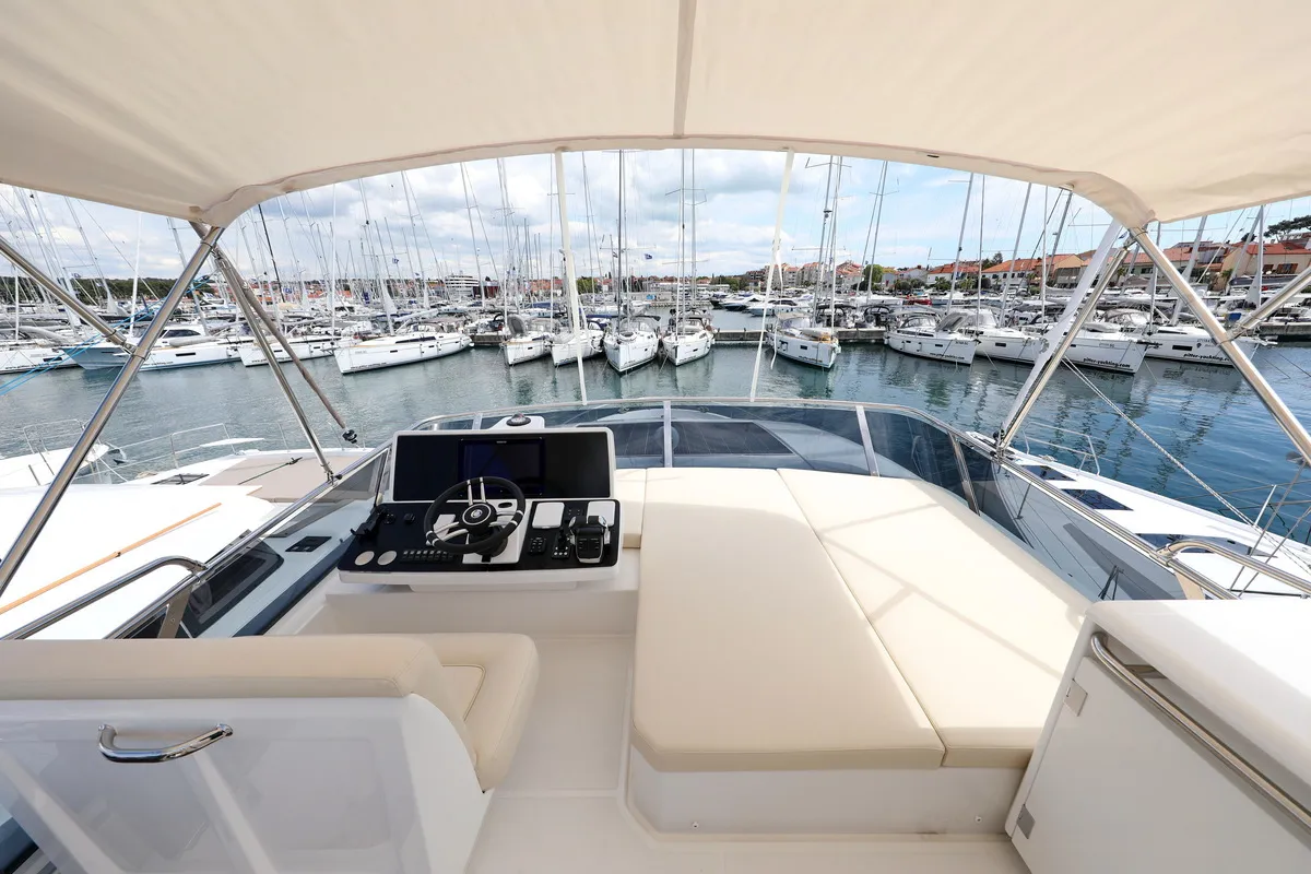 Cockpit of Pepper, a Greenline 45 Fly motor yacht at Grad Biograd na Moru, Croatia
