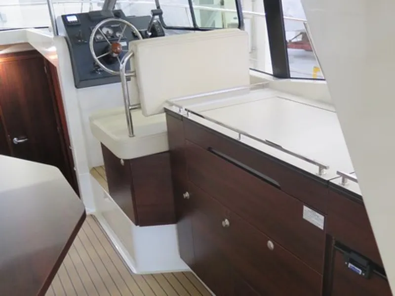 Cockpit of Platinum 989 Flybridge, a Delphia Yachts Platinum 989 motorboat at Wilkasy, Poland