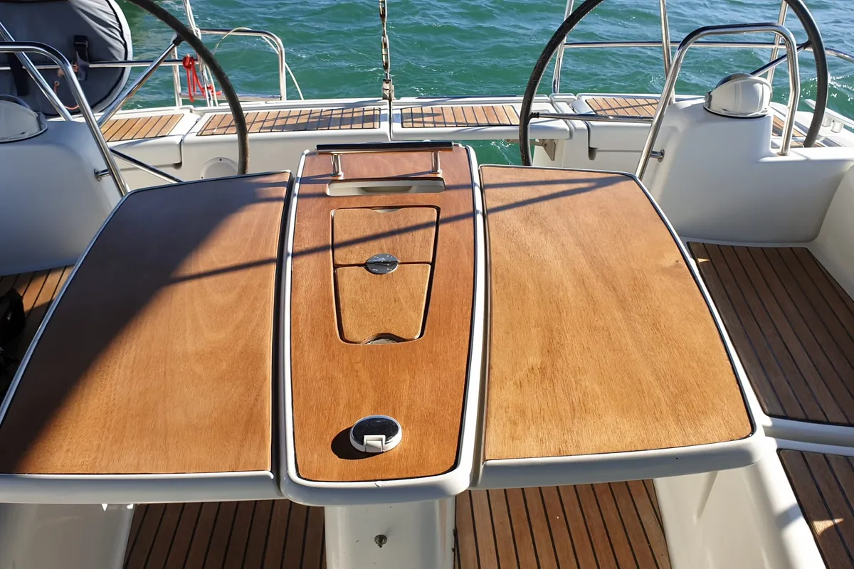 Zoe, a Beneteau Oceanis 46 sailboat at Bari, Italy