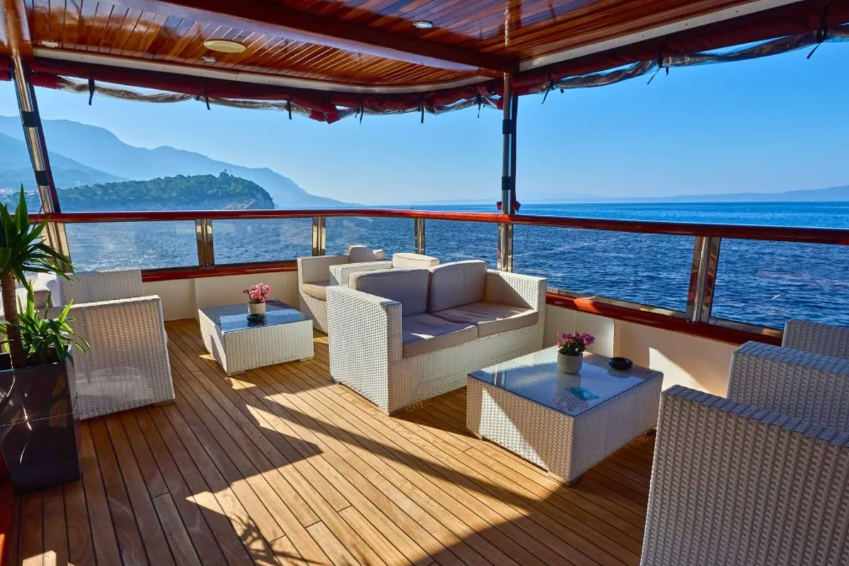 Azzurro, a Luxury Motor Yacht motor yacht at Dubrovnik, Croatia