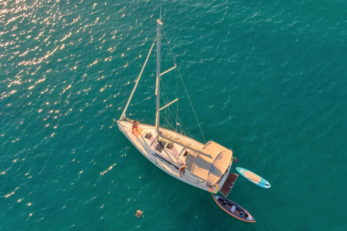 Exterior view of Mar Me Quer, a Dufour 360 Grand Large sailboat at Portimão, Portugal