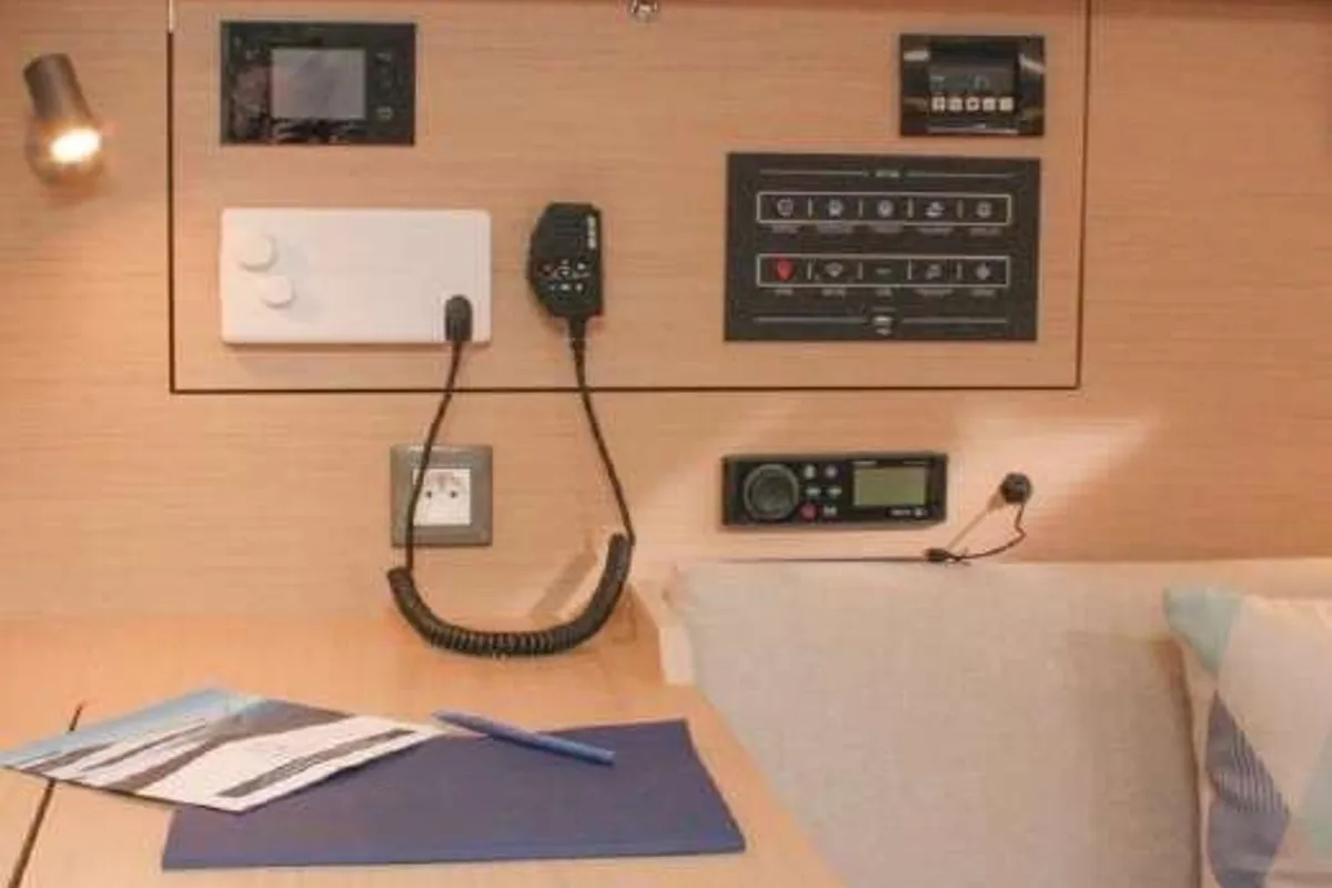 Cabin on Onoda, a Beneteau Oceanis 40.1 sailboat at Dénia, Spain