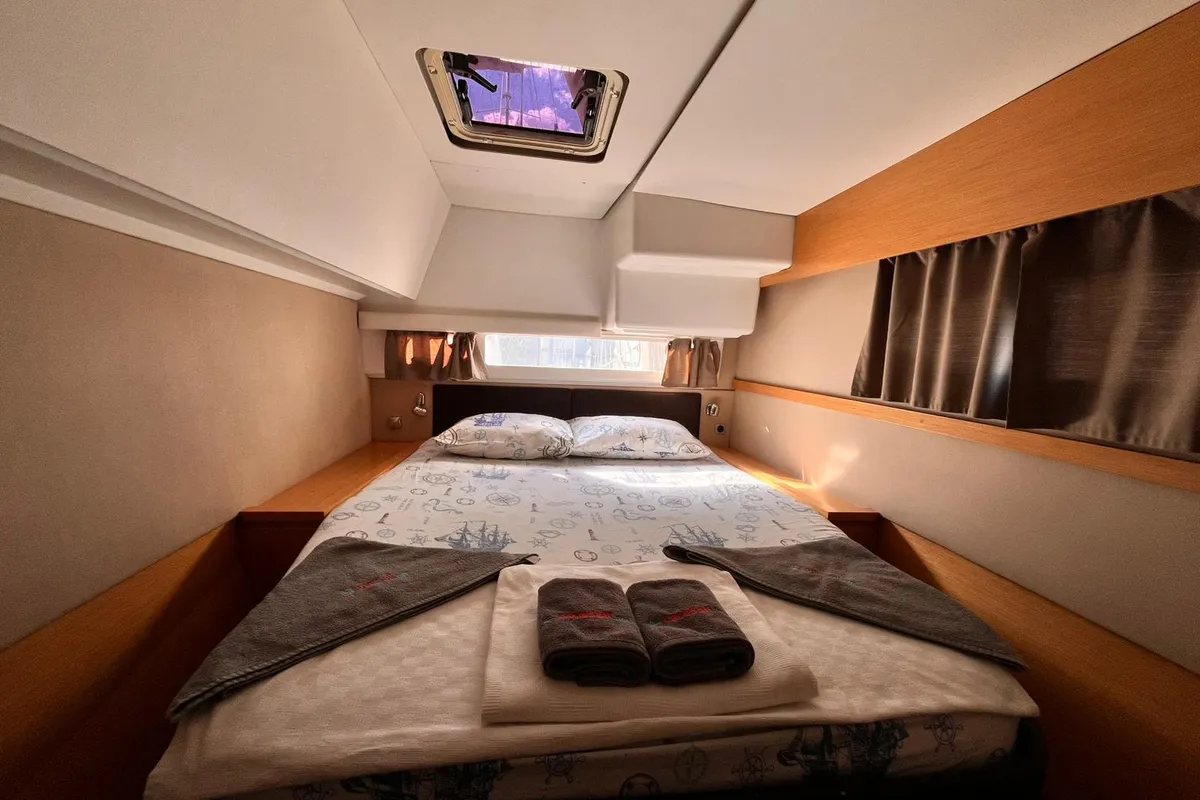 Cabin on Lycia, a Fountaine Pajot Helia 44 catamaran at Fethiye, Turkey