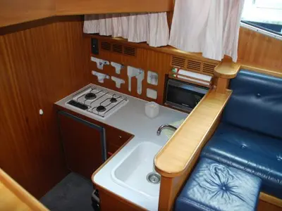 Galley of Linssen Dutch Sturdy 320, a motorboat at Savoyeux, France