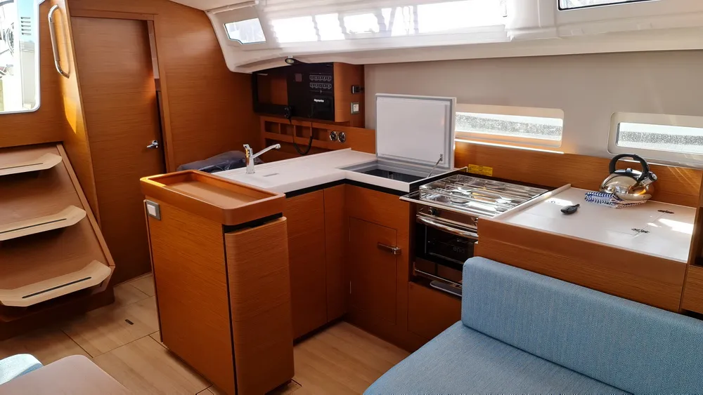 Galley of Rosso Bianco, a Jeanneau Sun Odyssey 410 sailboat at Grad Pula, Croatia