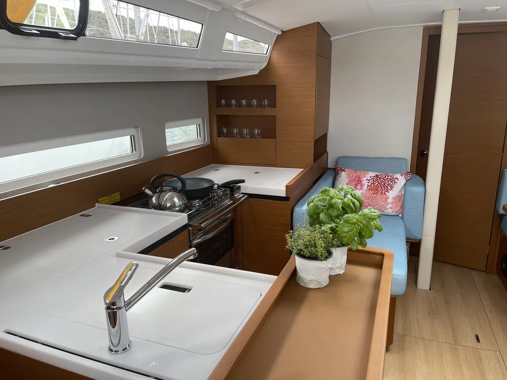 Galley of Rosso Bianco, a Jeanneau Sun Odyssey 410 sailboat at Grad Pula, Croatia