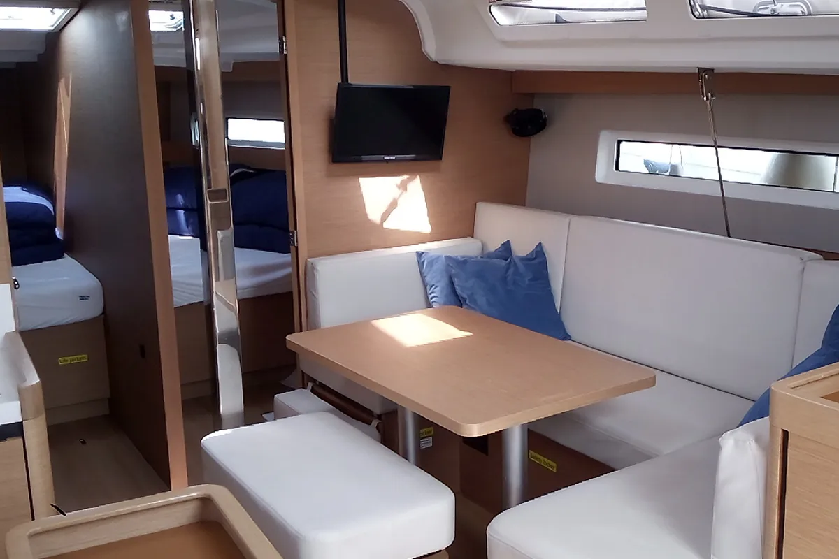 Salon of Tavascan, a Jeanneau Sun Odyssey 440 sailboat at Palamós, Spain