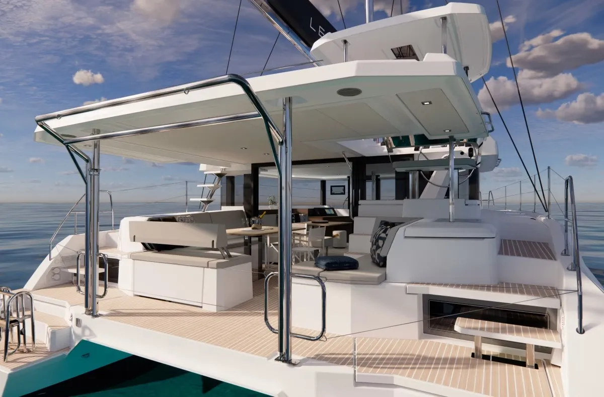 Leopard 43, a catamaran at Uturoa, France