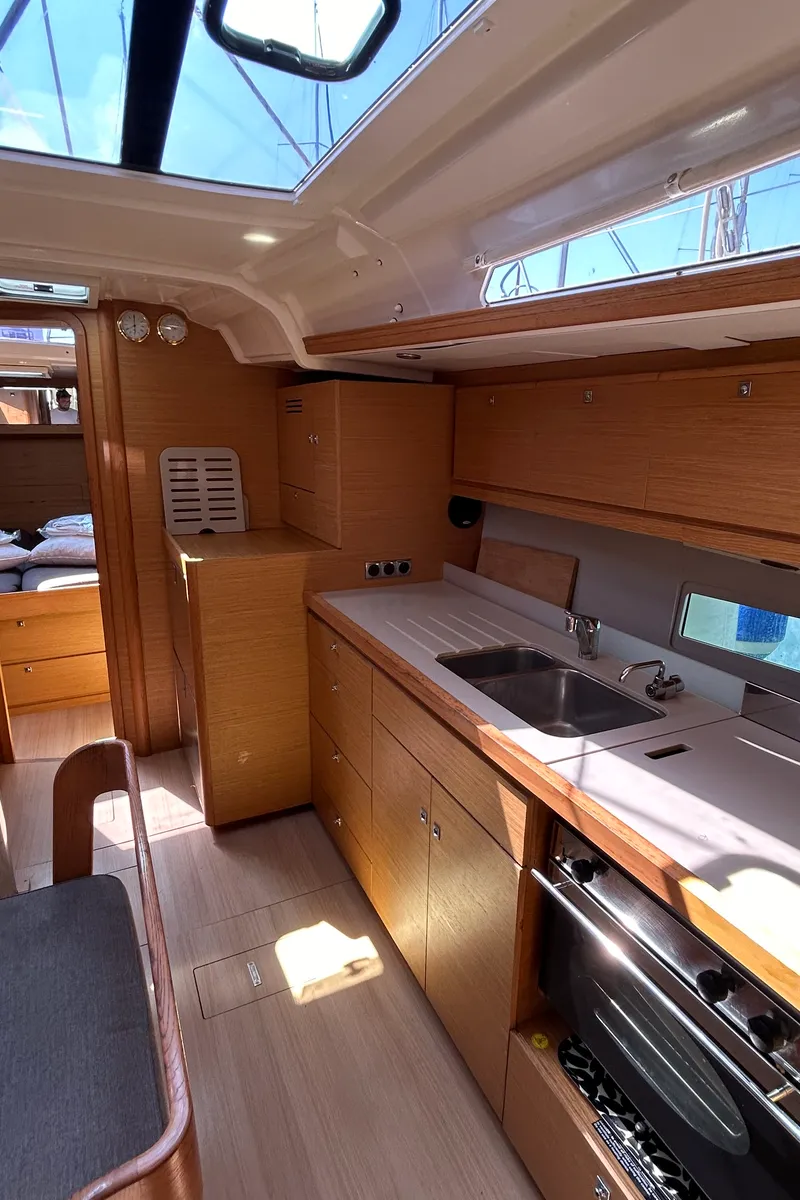 Salon of Echo I, a Dufour 430 GL sailboat at Kontokali, Greece