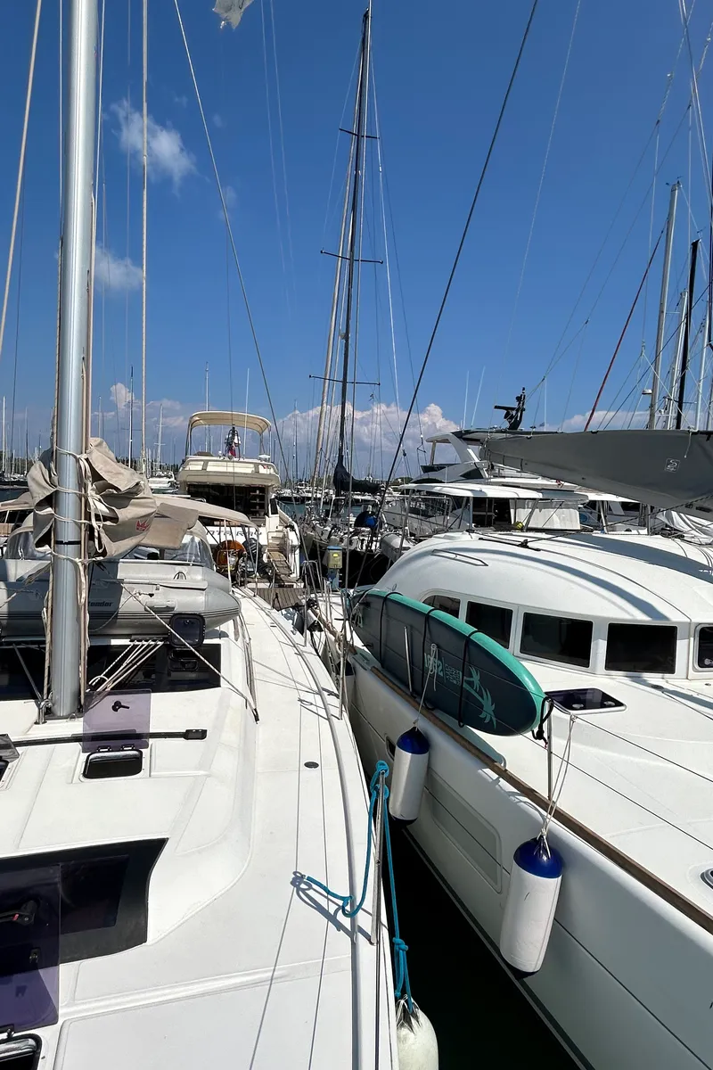 Deck of Echo I, a Dufour 430 GL sailboat at Kontokali, Greece
