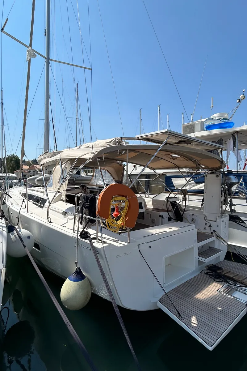 Exterior view of Echo I, a Dufour 430 GL sailboat at Kontokali, Greece