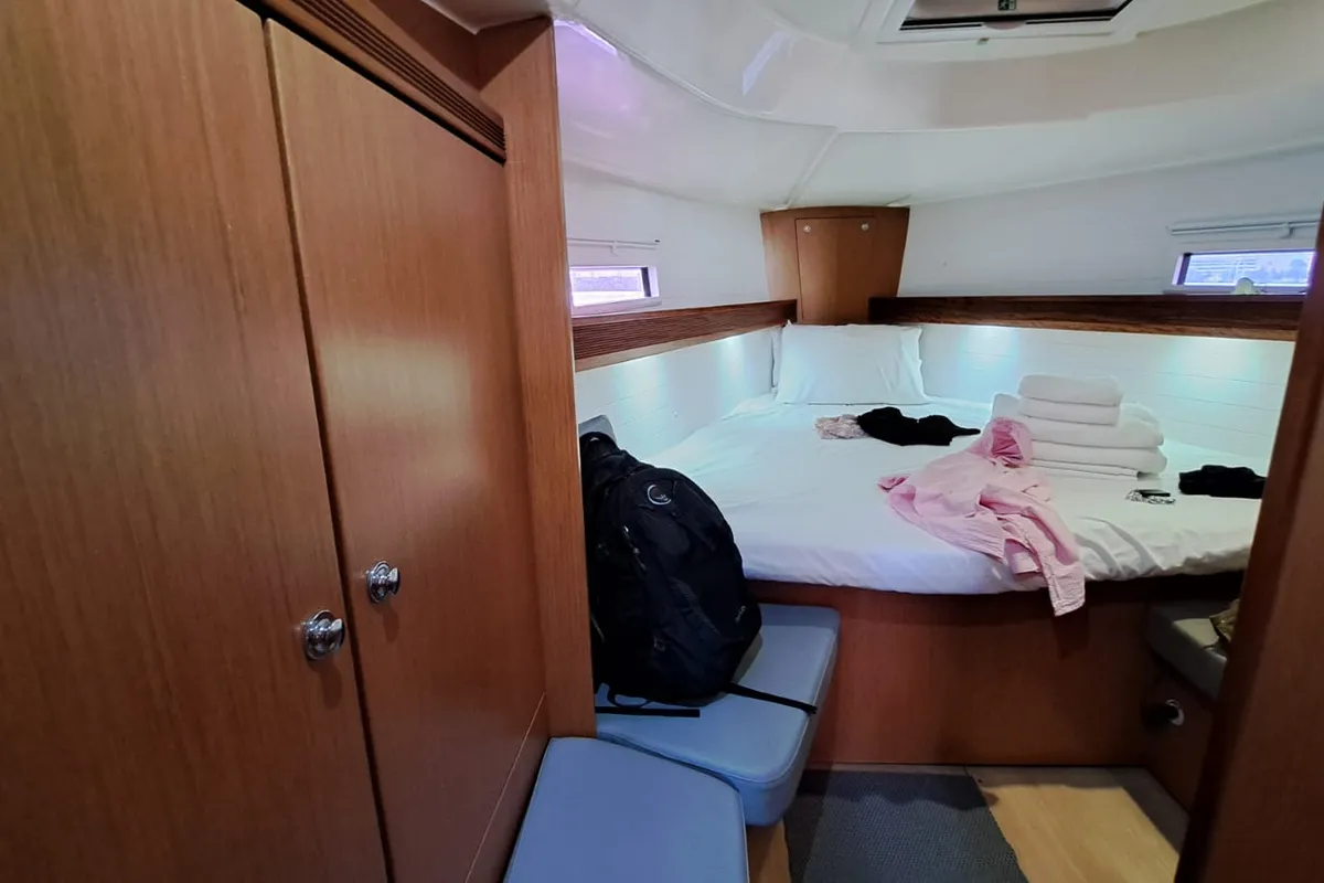 Cabin on Manta, a Bavaria Cruiser 40 sailboat at Volos, Greece