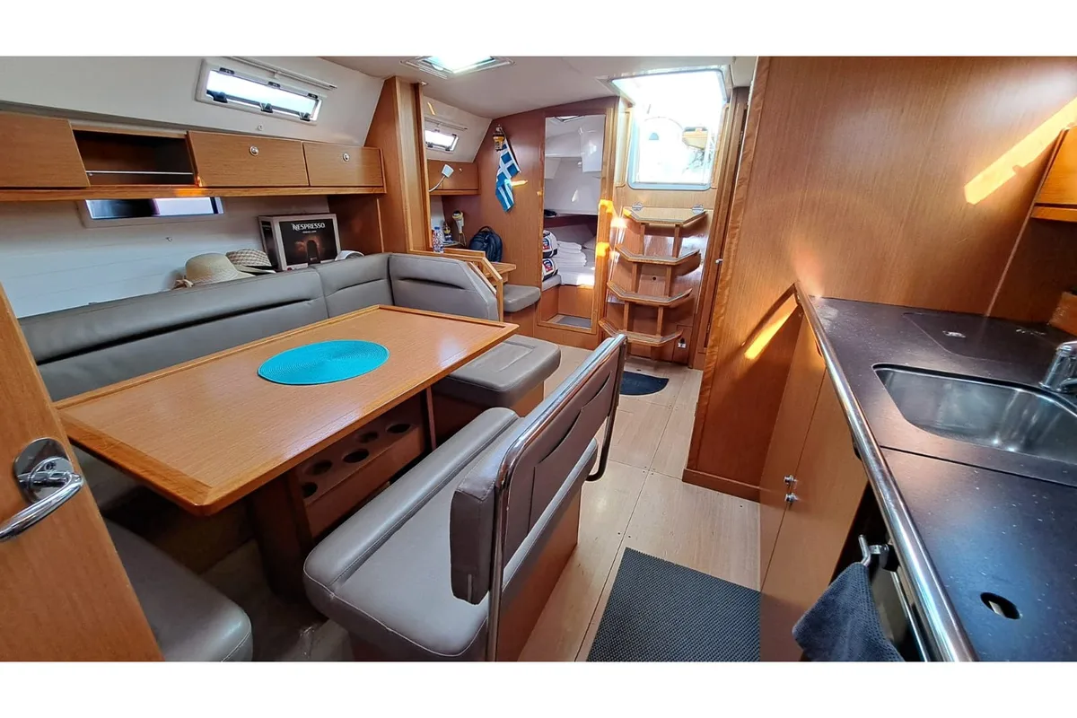 Salon of Manta, a Bavaria Cruiser 40 sailboat at Volos, Greece