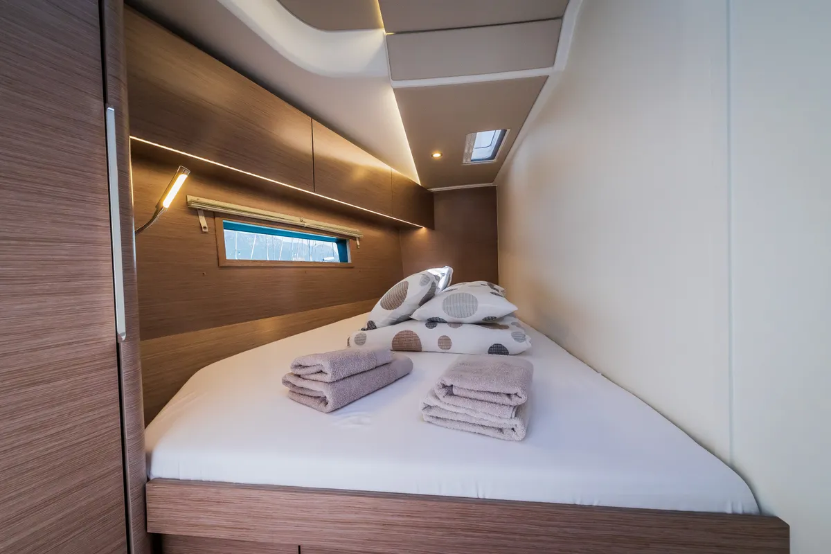 Cabin on Wanderlust, a Hanse 460 sailboat at Grad Kaštela, Croatia