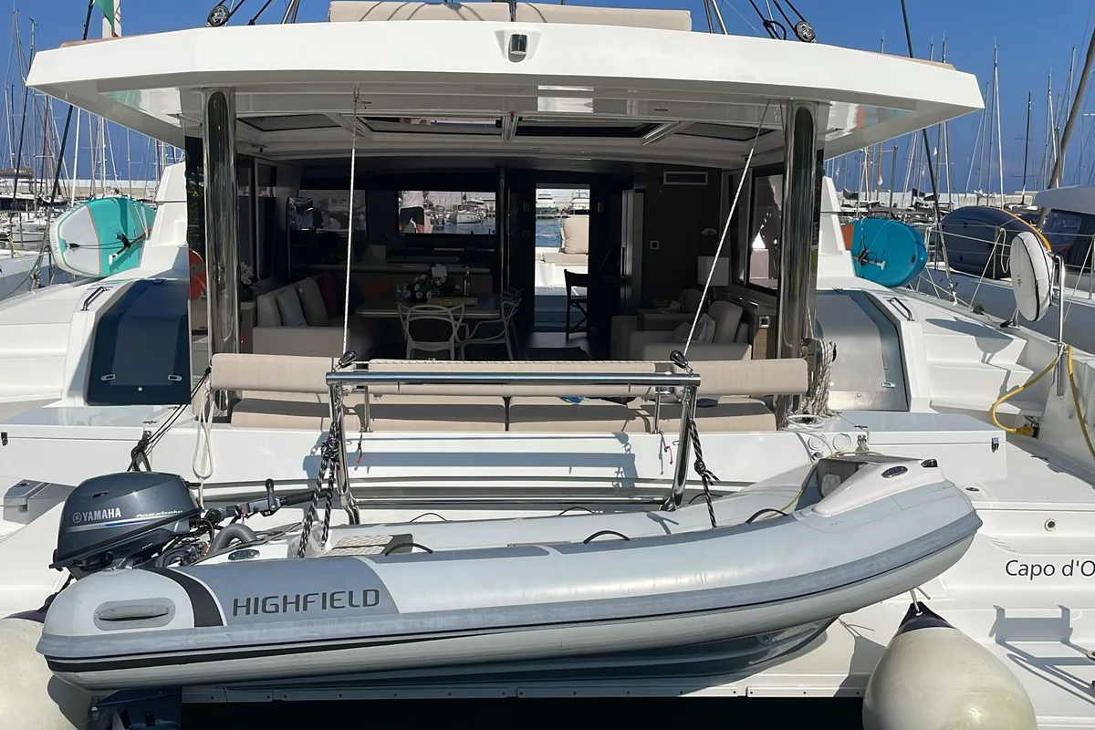 Exterior view of Idra, a Bali 4.2 catamaran at Capo d'Orlando, Italy