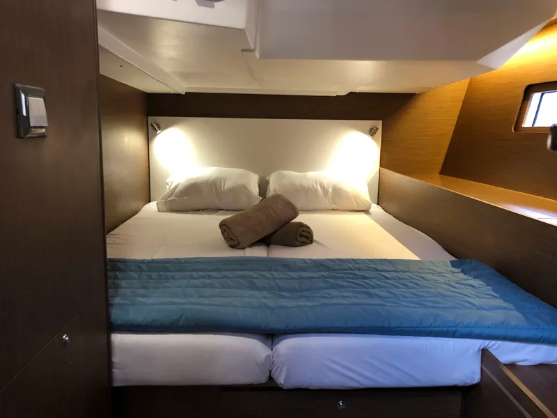 Cabin on Salt Water, a Beneteau Oceanis 51.1 sailboat at Athens, Greece
