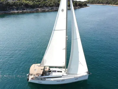 Cabin on Mira, a Jeanneau Sun Odyssey 419 sailboat at Grad Pula, Croatia