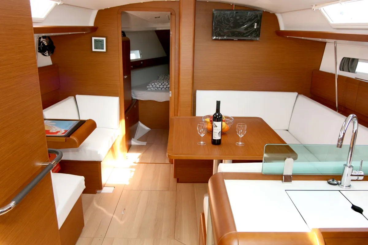 Head on Mira, a Jeanneau Sun Odyssey 419 sailboat at Grad Pula, Croatia