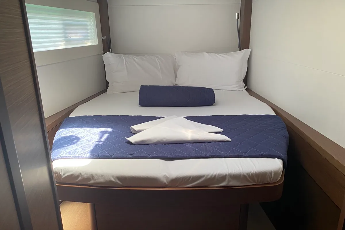 Cabin on Blue Alma, a Lagoon 46 catamaran at Olbia, Italy