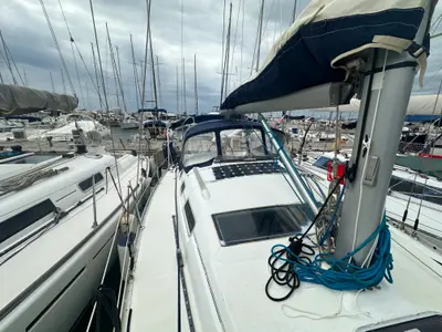 Deck of Cassiopea, a Beneteau Oceanis 323 sailboat at Punta Ala, Italy