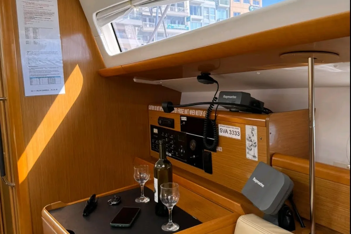 Salon of FREYA, a Jeanneau Sun Odyssey 42DS sailboat at Volos, Greece