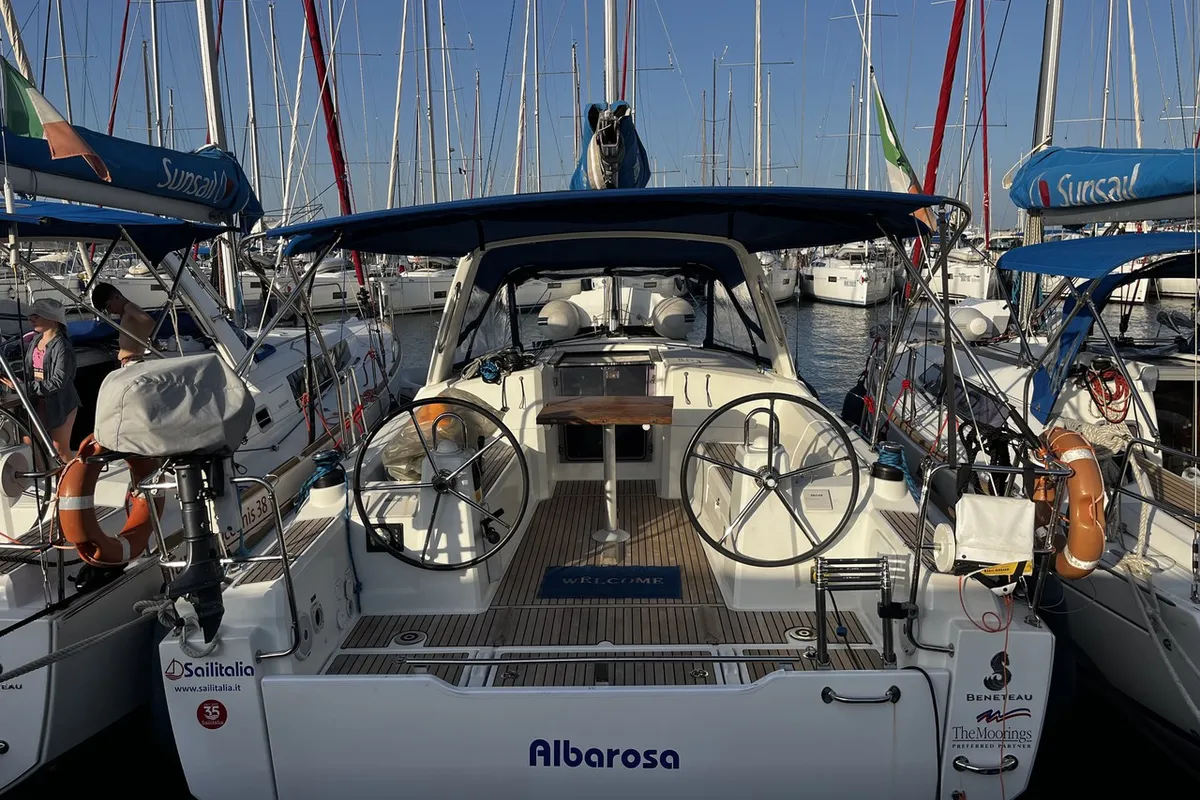 Cockpit of Albarosa, a Beneteau Oceanis 35.1 sailboat at Tonnarella, Italy