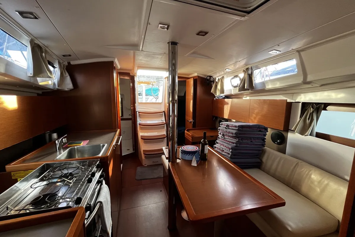 Galley of Albarosa, a Beneteau Oceanis 35.1 sailboat at Tonnarella, Italy