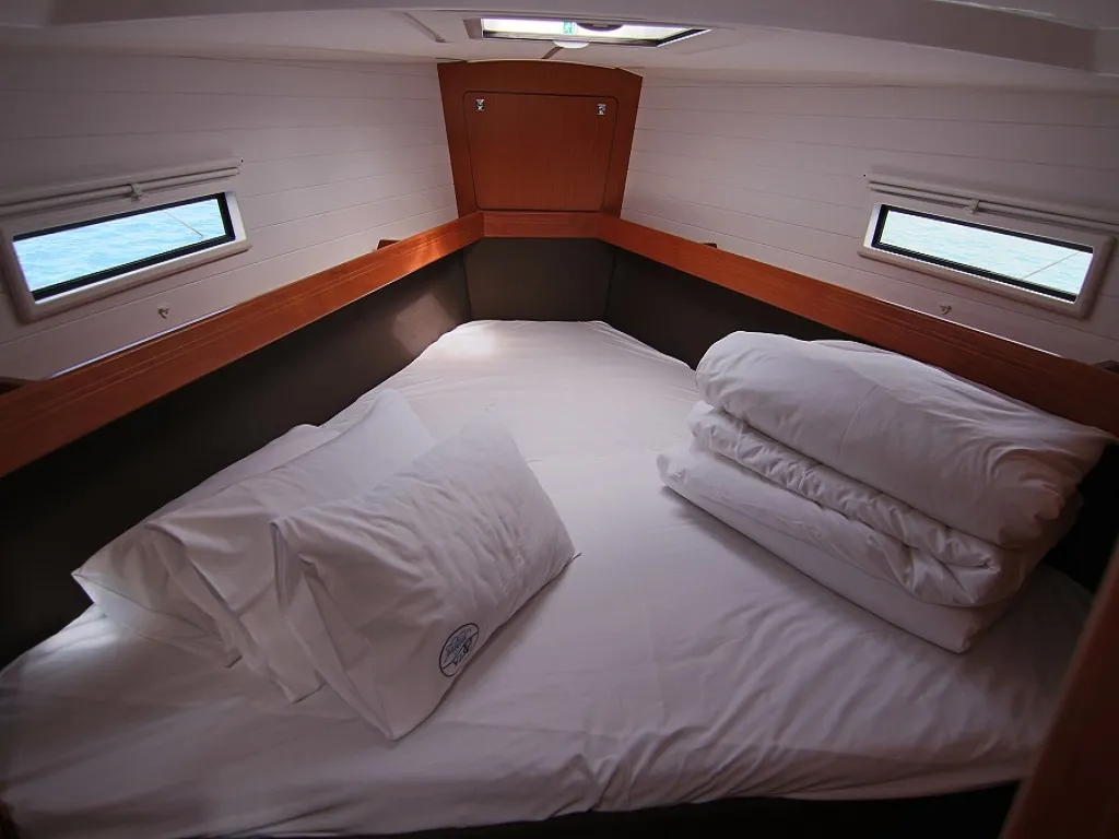 Cabin on Federica, a Bavaria Cruiser 41 sailboat at Sukošan, Croatia