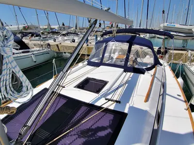 Salon of Thelma, a Dufour 382 GL sailboat at Sukošan, Croatia