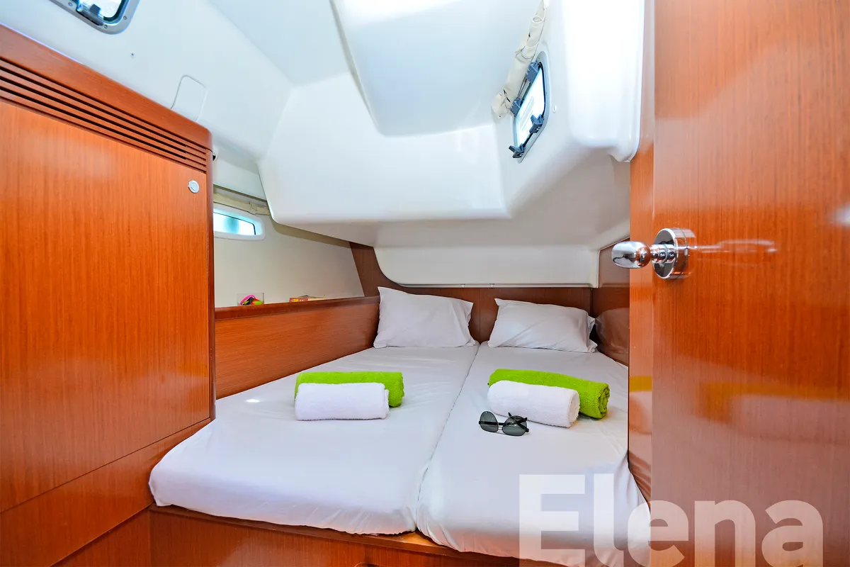 Cabin on Elena, a Beneteau Oceanis 43 sailboat at Athens, Greece
