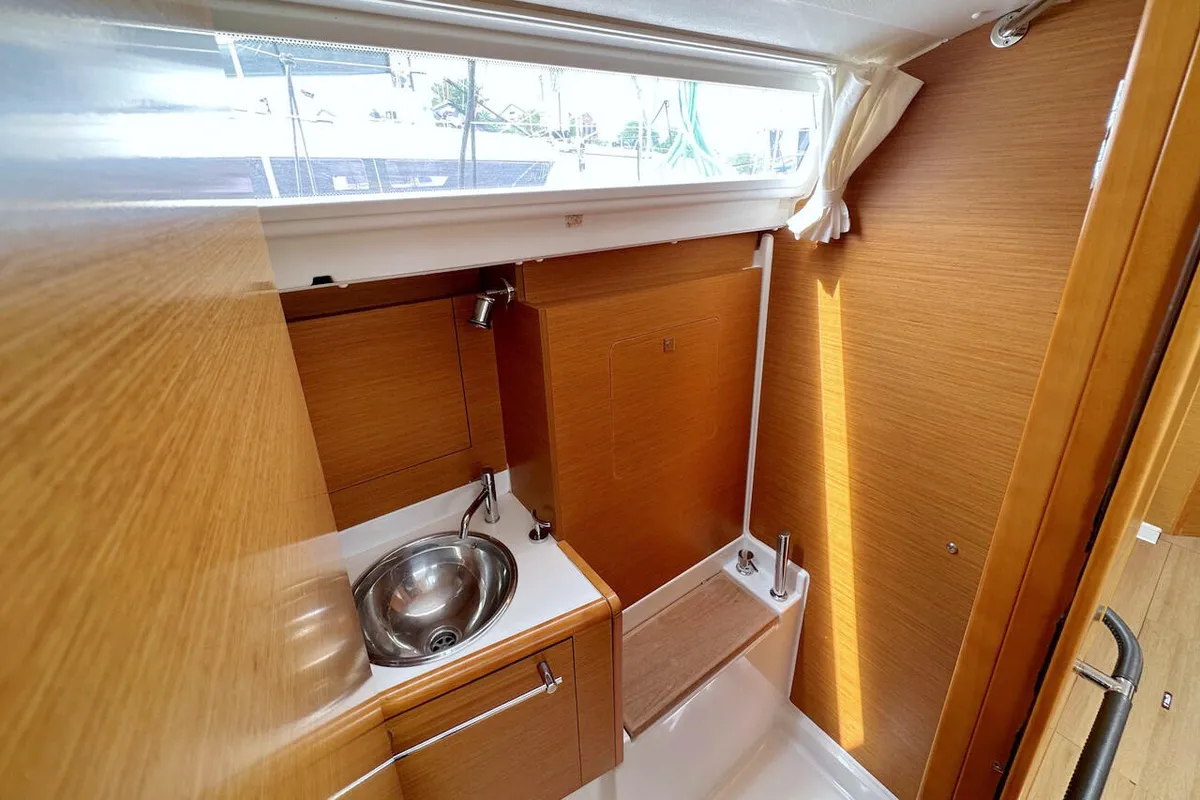 Head on Bruce, a Jeanneau Sun Odyssey 439 sailboat at Heiligenhafen, Germany
