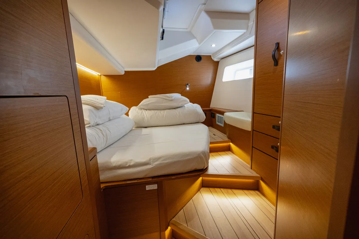 Cabin on Il Gatto, a Jeanneau 54 sailboat at Kaštela, Croatia