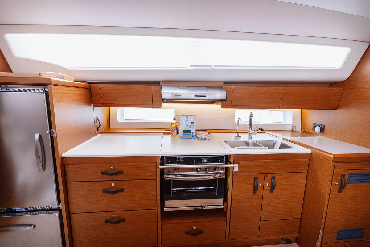 Galley of Il Gatto, a Jeanneau 54 sailboat at Kaštela, Croatia