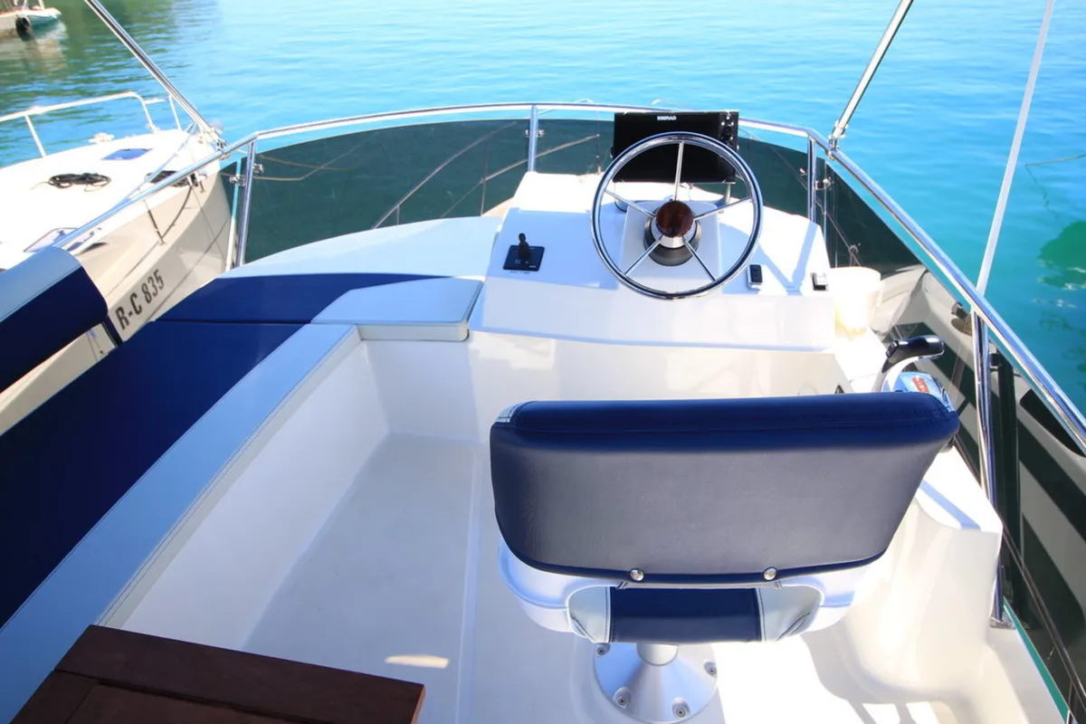 Cockpit of Sabina, a Delphia Yachts Platinum 989 Fly motor yacht at Kukljica, Croatia