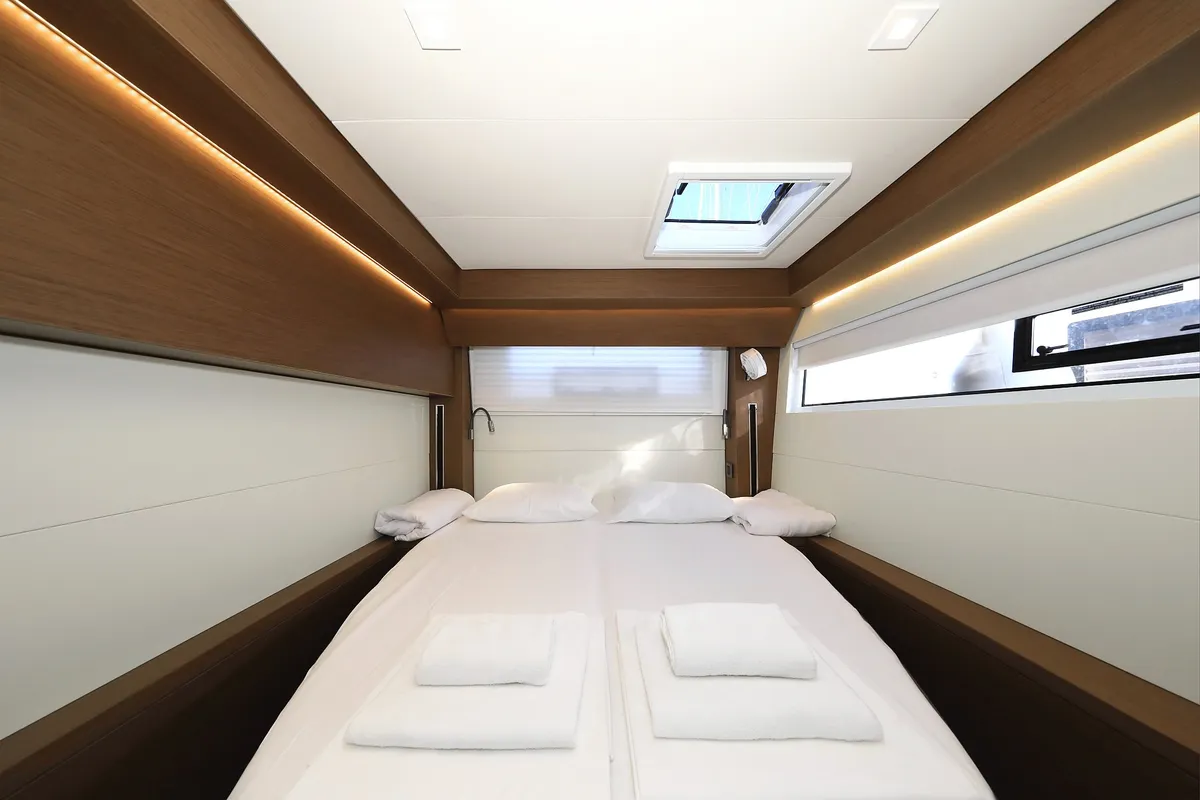 Cabin on Shadow, a Lagoon 50 catamaran at Sukošan, Croatia