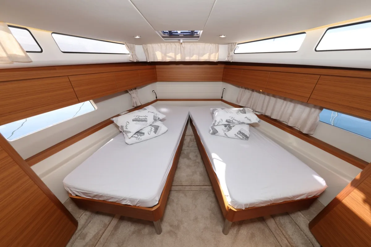 Cabin on Vita Bella, a Greenline 39 motor yacht at Grad Biograd na Moru, Croatia