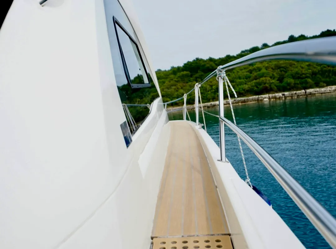 Deck of Paluma, a Bavaria Sport 44 motorboat at Općina Sukošan, Croatia