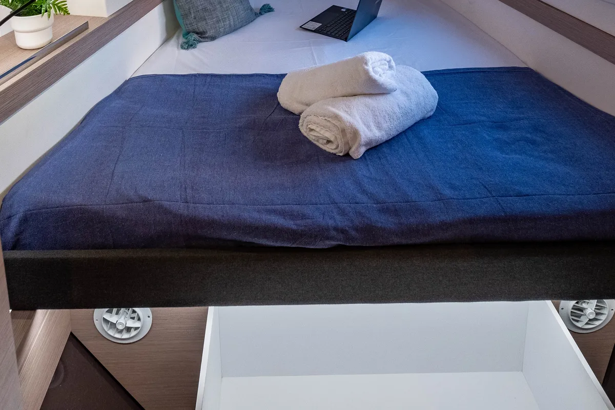 Cabin on Zagara, a Fountaine Pajot Isla 40 catamaran at Municipal Unit of Lefkada, Greece