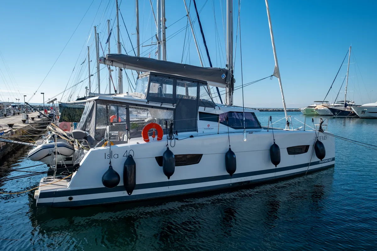 Exterior view of Zagara, a Fountaine Pajot Isla 40 catamaran at Municipal Unit of Lefkada, Greece