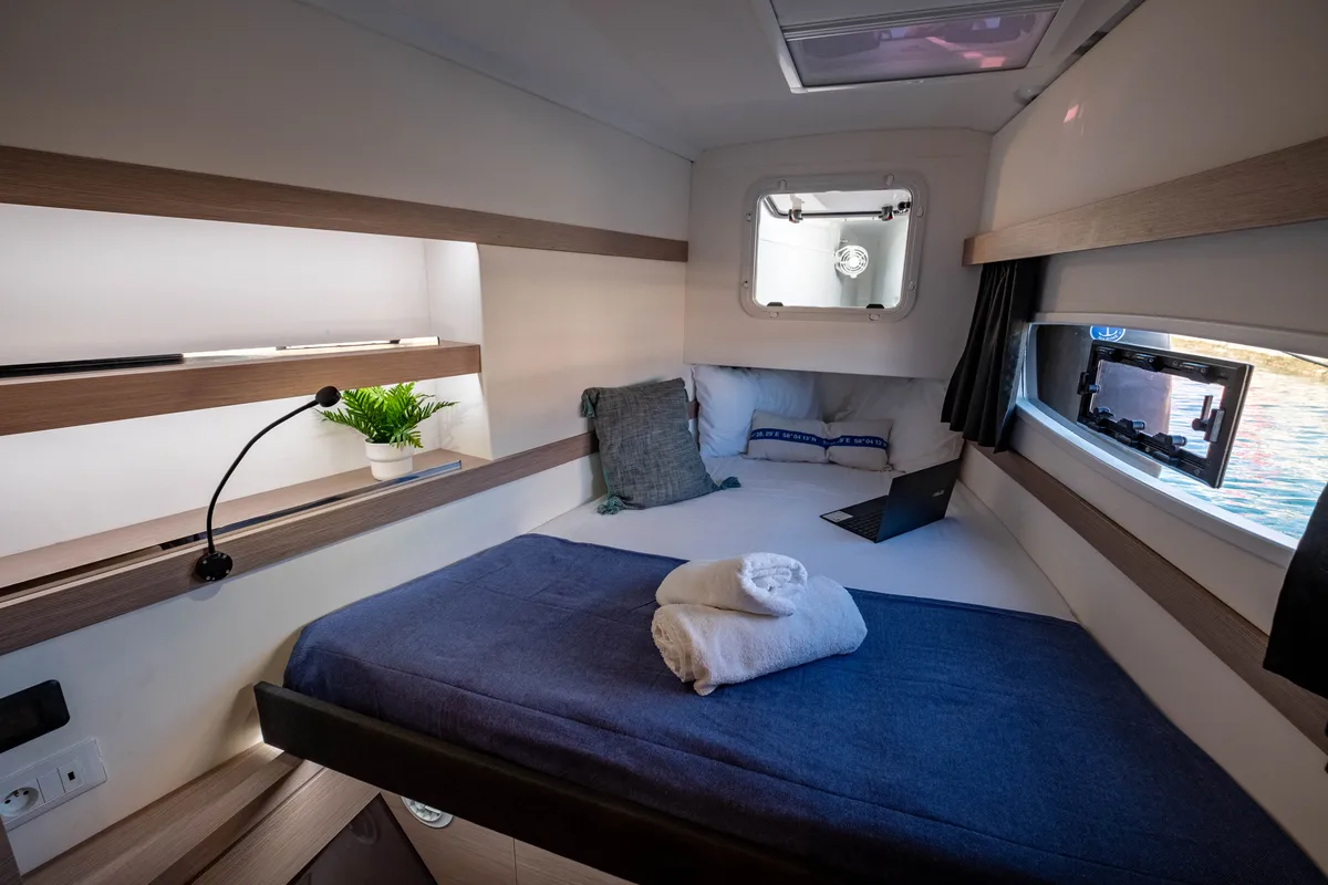 Cabin on Zagara, a Fountaine Pajot Isla 40 catamaran at Municipal Unit of Lefkada, Greece